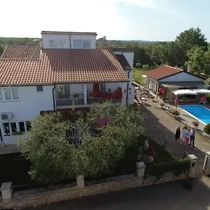  Couette-café Soši