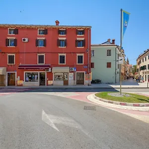 Dante Apartment