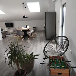 https://apartment-villa-ulika.pula-hotels.org