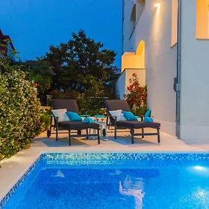 https://apartments-katja-trogir.splithotels.org
